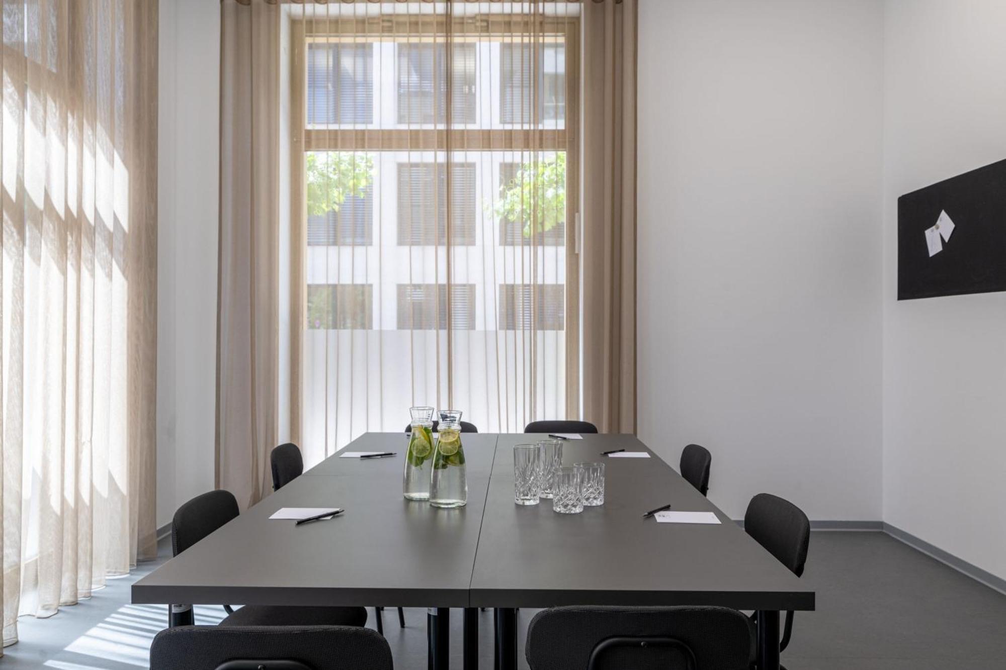 Moxy Darmstadt Kültér fotó