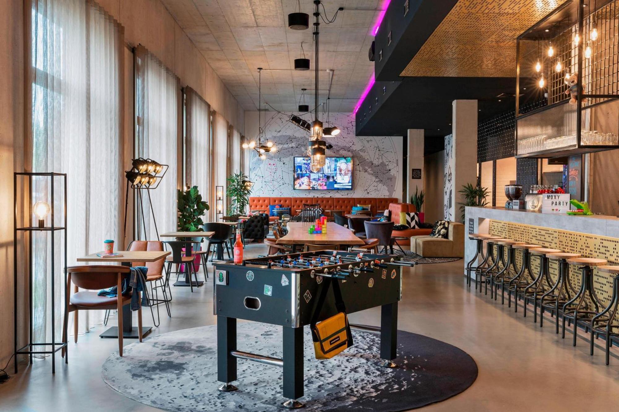 Moxy Darmstadt Kültér fotó